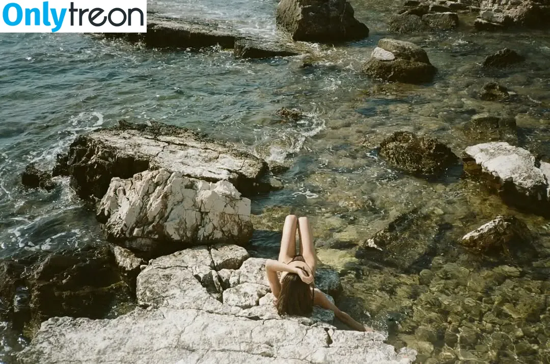Crystal Reed nude photo #0161 (crystalmreed / crystalreed2)