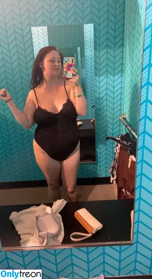 crystalgodd3ss / msgreekgoddess nude photo #0001