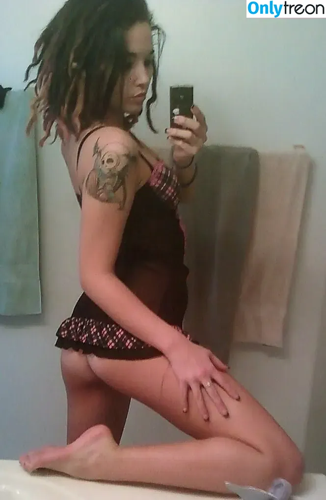 cupcake nude photo #0021 (funsize_69 / primalpuppy / yourpocketpet)