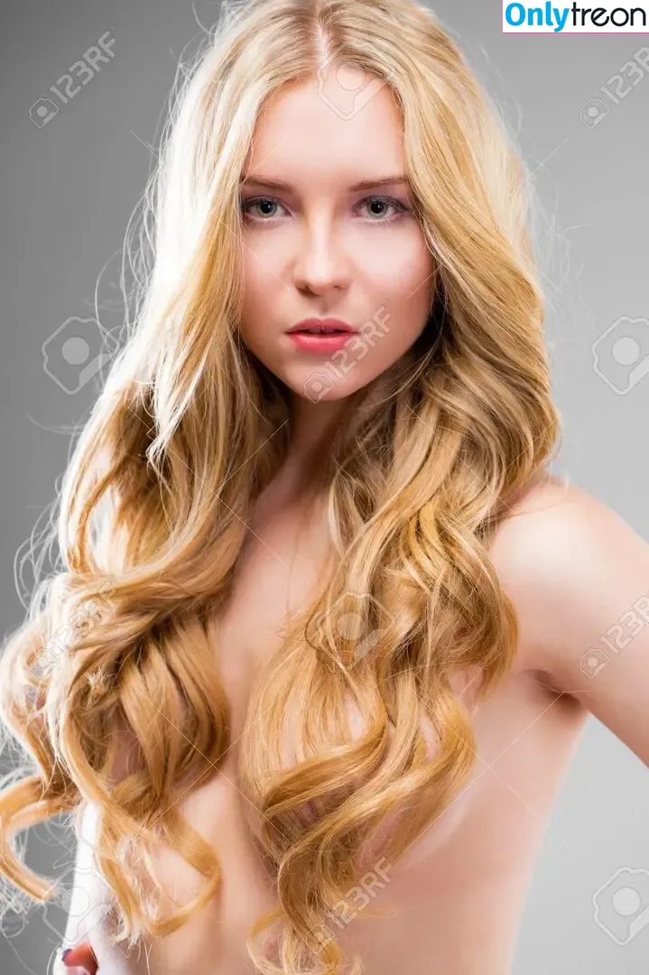 curly.girl nude photo #0022 (curly.girl)