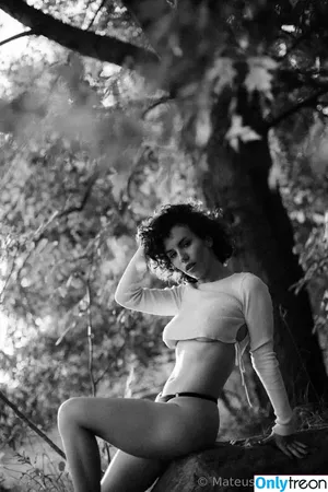 curlywiktoria / curlyvictoria / curlyyycue / wiktoria moldawiak nude photo #0208