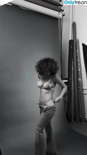 curlywiktoria / curlyvictoria / curlyyycue / wiktoria moldawiak nude photo #0258
