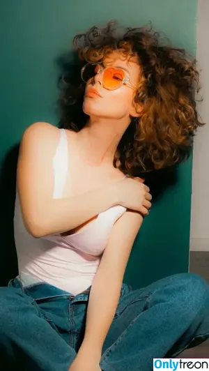 curlywiktoria / curlyvictoria / curlyyycue / wiktoria moldawiak nude photo #0319