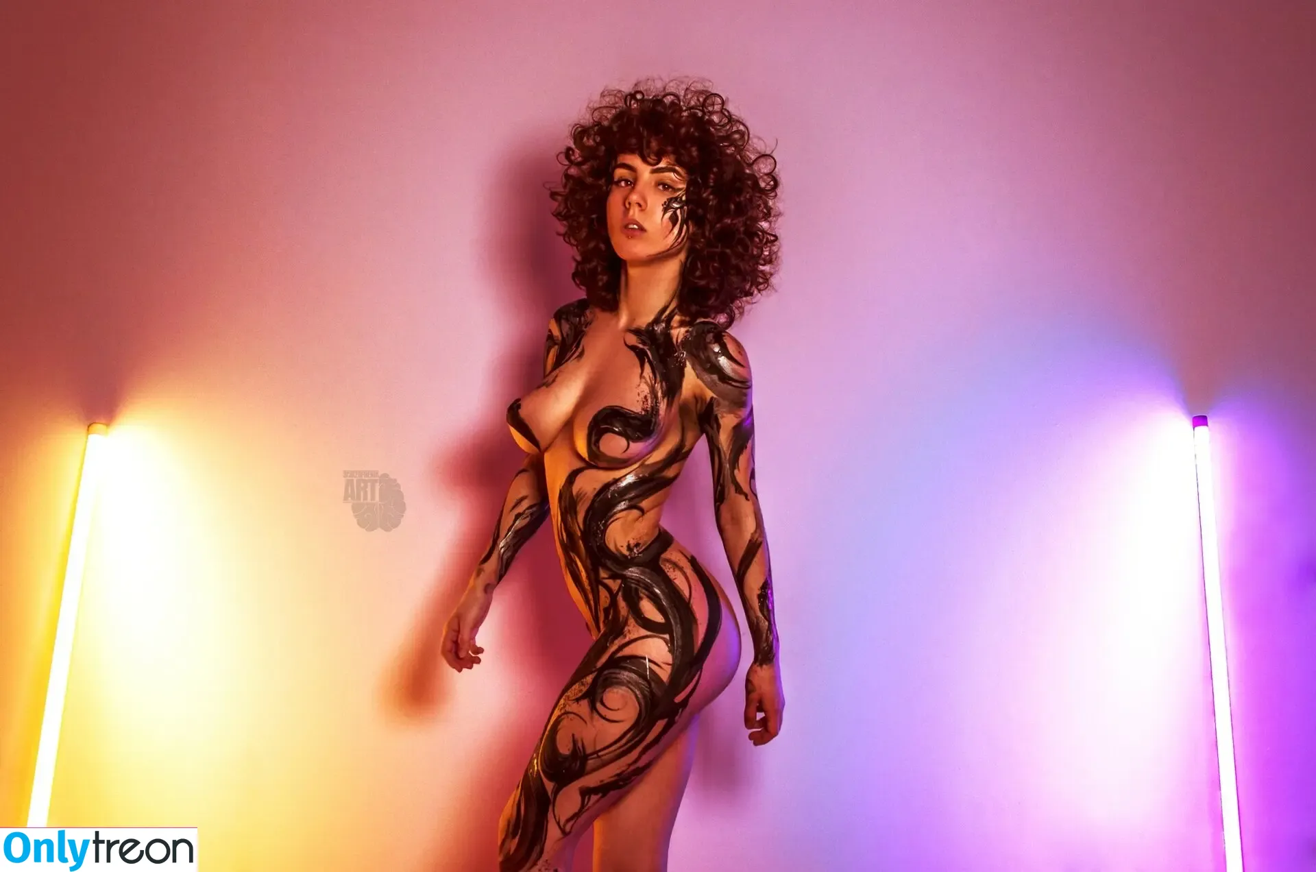 curlywiktoria nude photo #0041 (curlyvictoria / curlyyycue / wiktoria moldawiak)