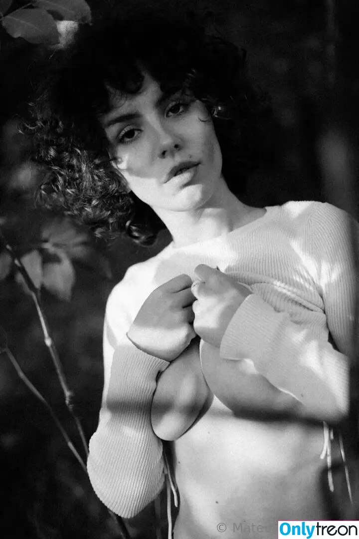 curlywiktoria nude photo #0199 (curlyvictoria / curlyyycue / wiktoria moldawiak)