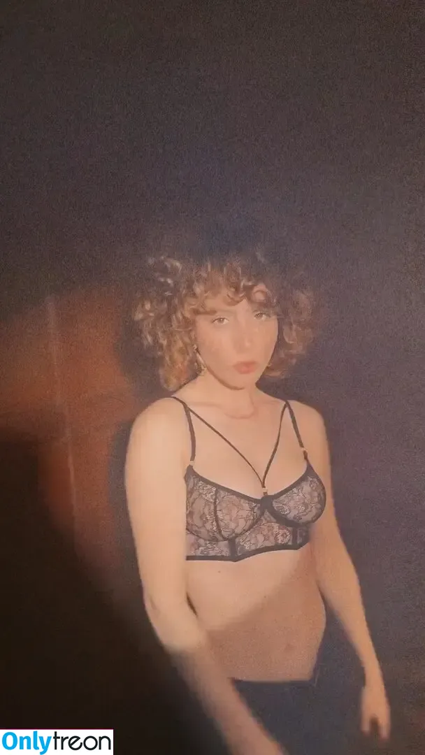 curlywiktoria nude photo #0326 (curlyvictoria / curlyyycue / wiktoria moldawiak)