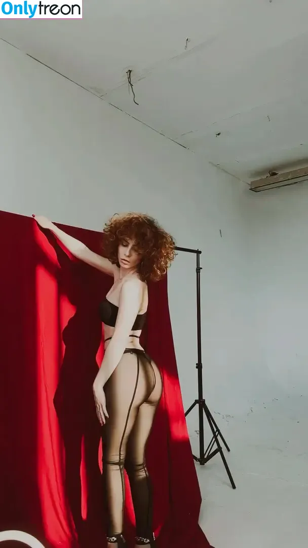 curlywiktoria nude photo #0458 (curlyvictoria / curlyyycue / wiktoria moldawiak)