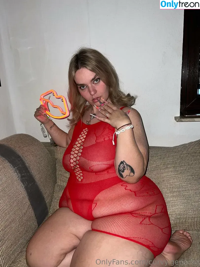 curvy.geparke nude photo #0025 (geparke)