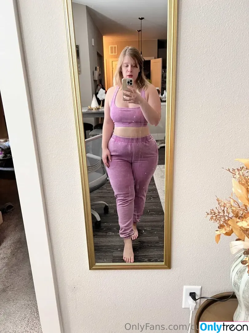 Curvy_Krysta nude photo #0015 (curvykrysta)