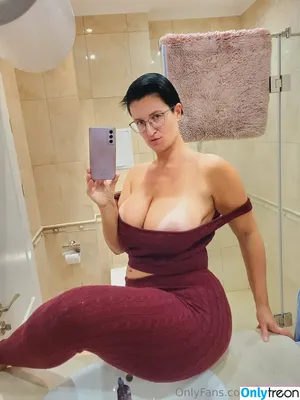 CurvyJules69 / cj_playroom / cjules69 / curvy_j / missbounce_official nude photo #0142