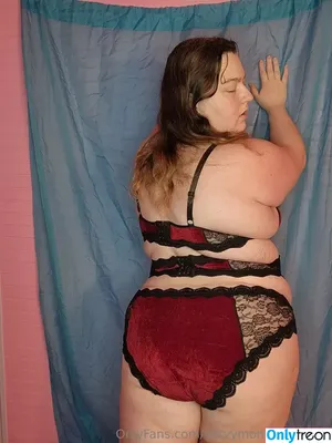 curvymonstergirlfree / freaky_litty_af nude photo #0160