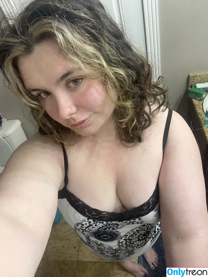 Cutiecakegirl nude photo #0007 (Millyvanillie93 / cutekittenkink / cutie_cakegirl)