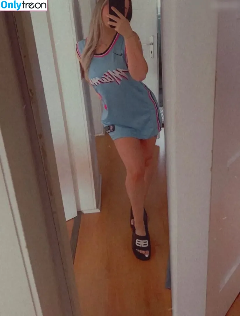 cutieemilia nude photo #0136 (cutieemilia)