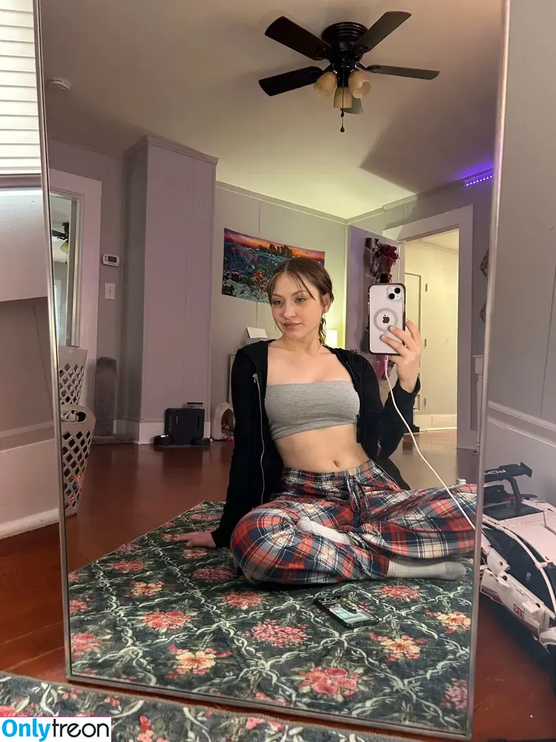 cutiekali nude photo #0338 (itscutiekali)