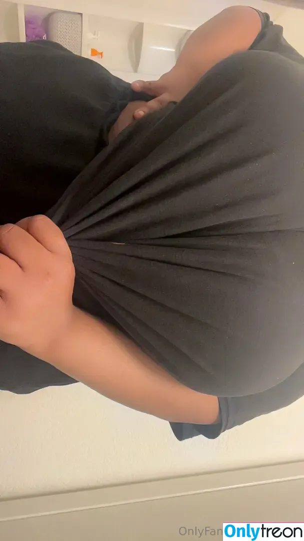 cuuties nude photo #0084 (cuutiies_)