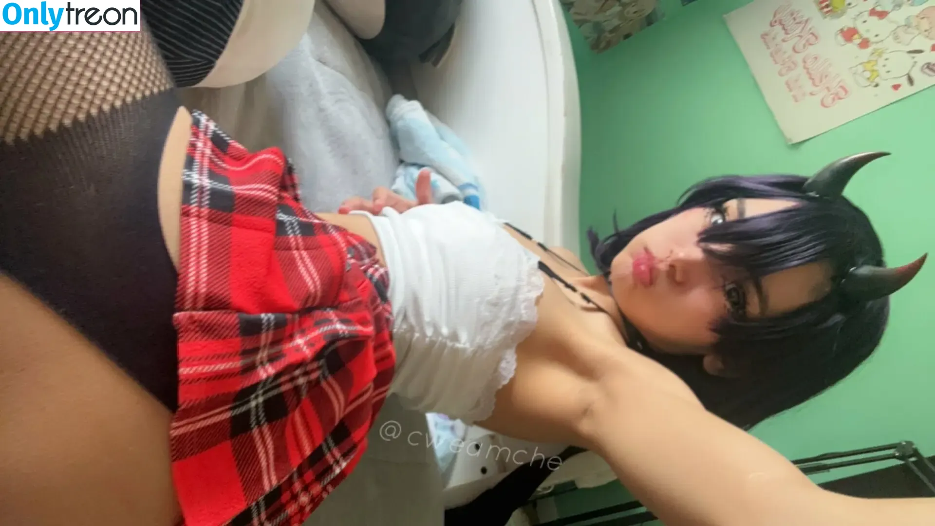 cweamche nude photo #0001 (cweamche)