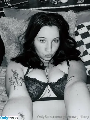 cybercowgirljpeg / cybercowgirl.jpg nude photo #0031