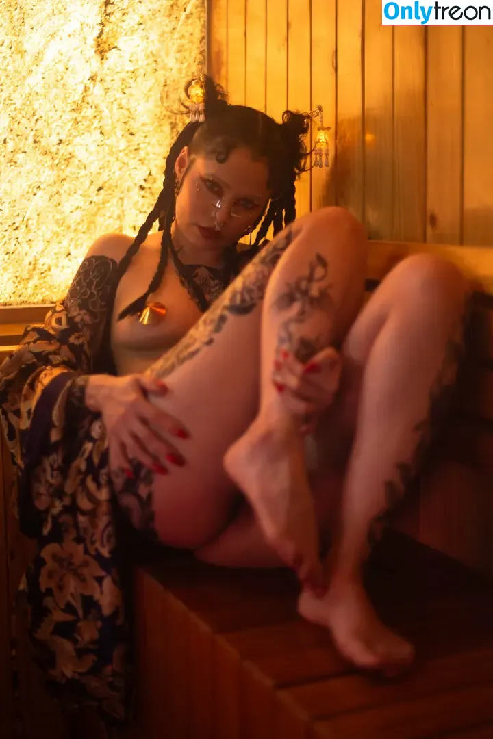 cyberpunkgirl nude photo #0066 (Alessa Goreng / cyberpunk_girls)