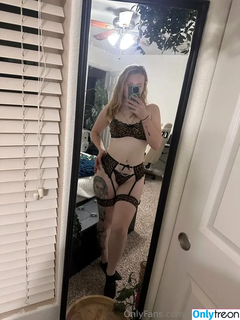 d_peachyyy nude photo #0033 (Dee_jacobs23)