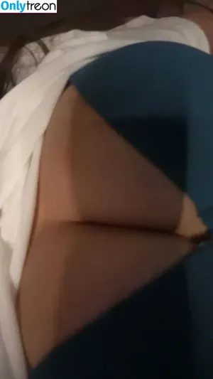 d0eg / anawento / ماما ليلو nude photo #0036
