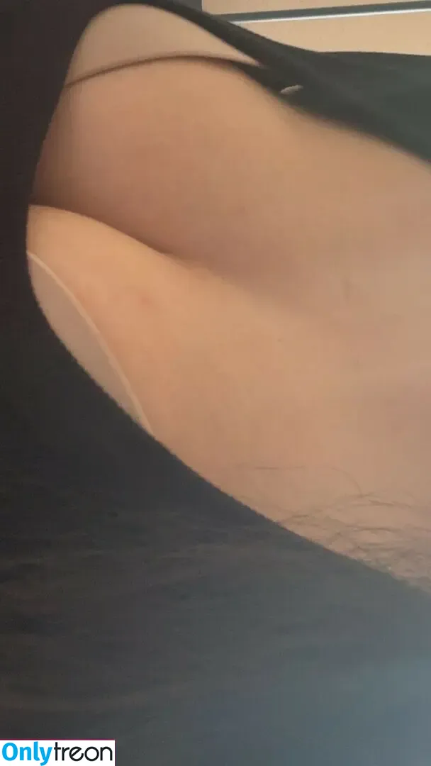 d0eg nude photo #0028 (anawento / ماما ليلو)
