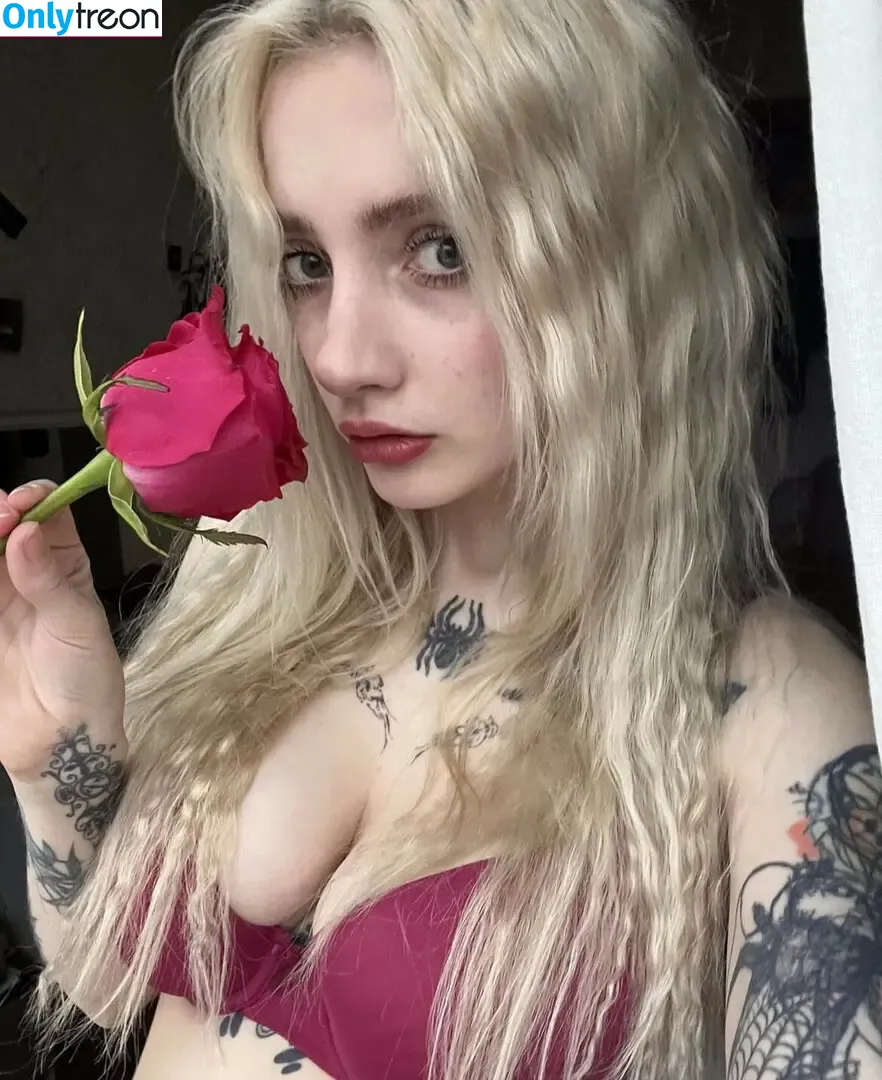 d1a_dora nude photo #0003 (diia_dora)