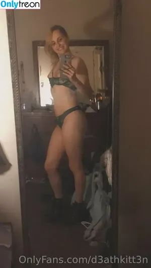  nude photo #0012