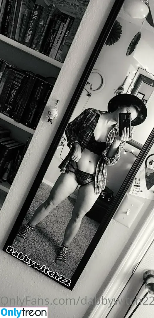dabbywitch22 nude photo #0039 (dabbywitch22)