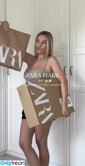 Dagi Bee / dagibee nude photo #0118