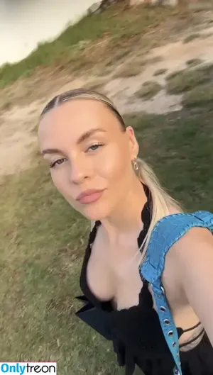 Dagi Bee / dagibee nude photo #0129
