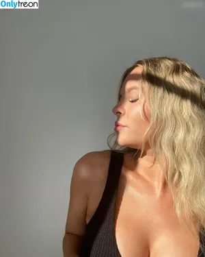 Dagi Bee / dagibee nude photo #0139