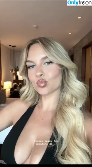 Dagi Bee / dagibee nude photo #0682