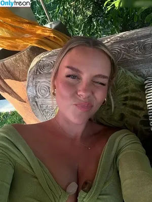 Dagi Bee / dagibee nude photo #0684