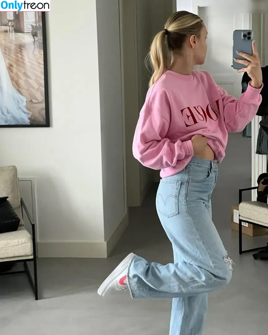 Dagi Bee nude photo #0135 (dagibee)