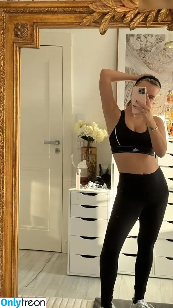 Dagi Bee nude photo #0227 (dagibee)