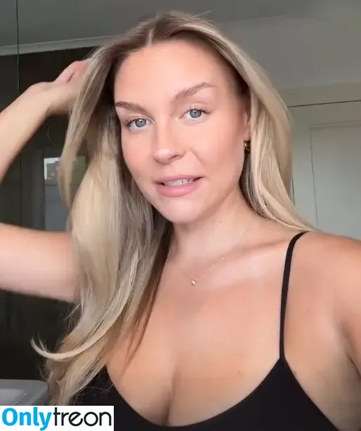 Dagi Bee nude photo #0636 (dagibee)