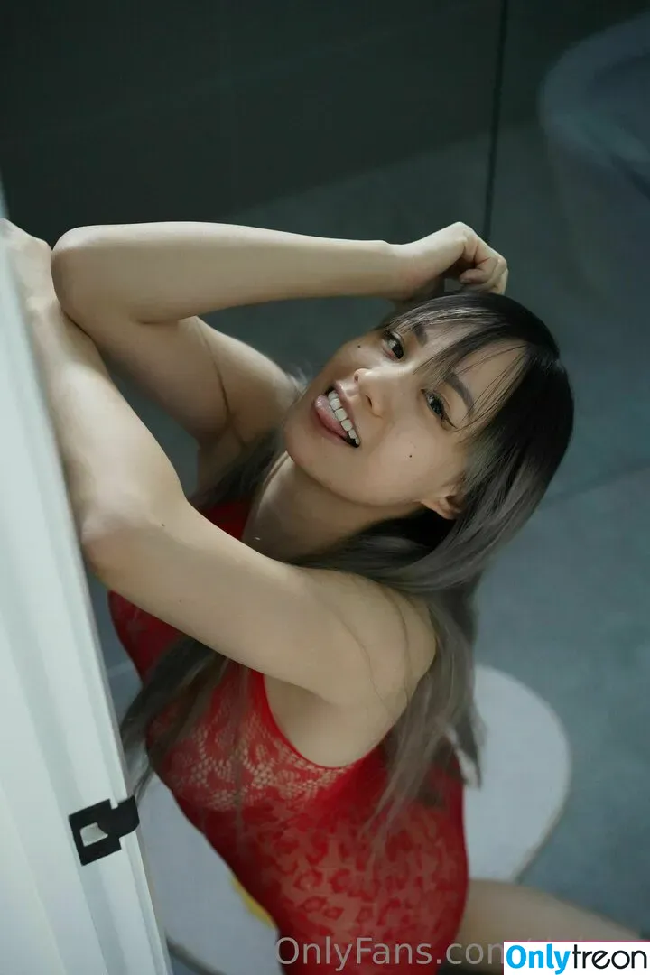 daisea nude photo #0121 (daisea___)
