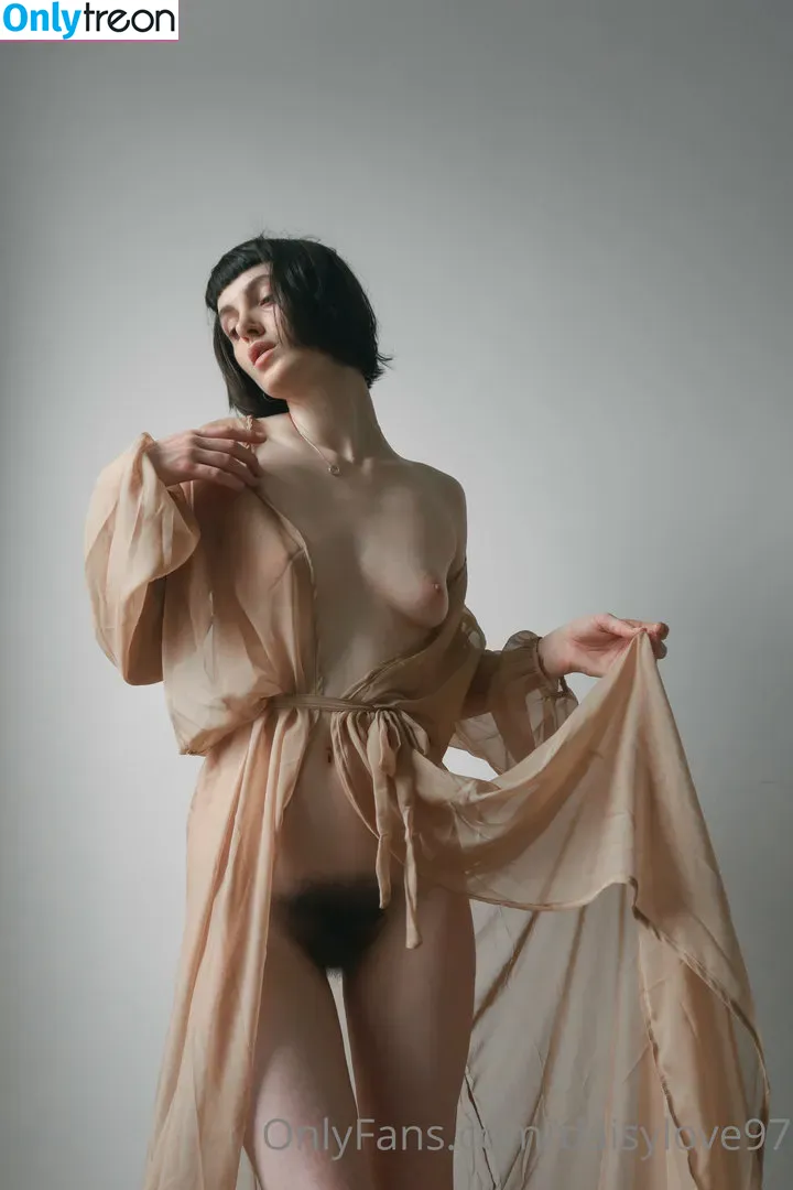 Daisy Love nude photo #0025 (daisylove97 / daisyyy_loveee)