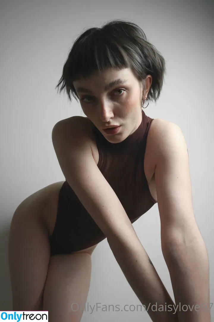 Daisy Love nude photo #0045 (daisylove97 / daisyyy_loveee)