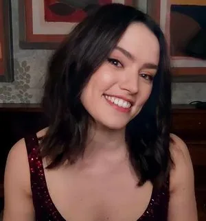 Daisy Ridley / daisyridley nude photo #0032