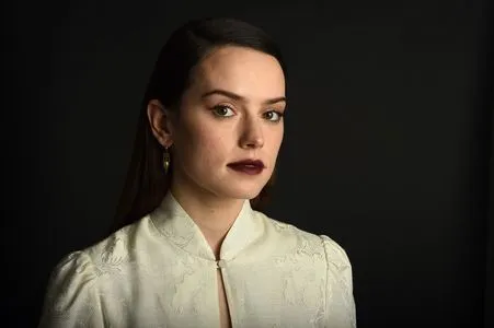Daisy Ridley / daisyridley nude photo #0077