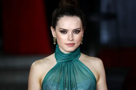 Daisy Ridley / daisyridley nude photo #0136