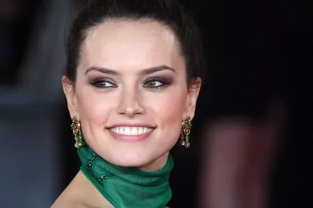 Daisy Ridley / daisyridley nude photo #0146