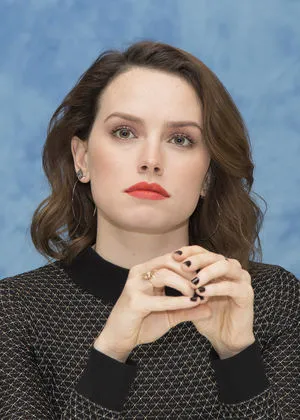 Daisy Ridley / daisyridley nude photo #0157