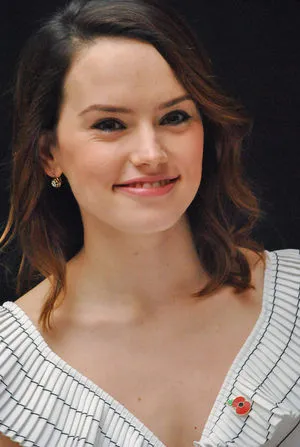 Daisy Ridley / daisyridley nude photo #0207