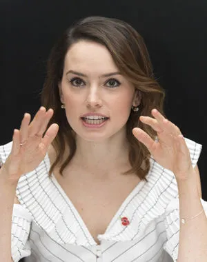 Daisy Ridley / daisyridley nude photo #0213