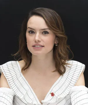 Daisy Ridley / daisyridley nude photo #0218