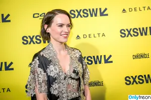 Daisy Ridley / daisyridley nude photo #0368