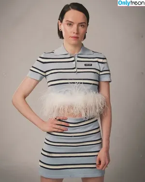 Daisy Ridley / daisyridley nude photo #0380