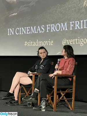 Daisy Ridley / daisyridley nude photo #0462